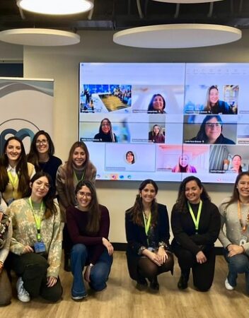 AME realiza su primer desayuno temático 2025 sobre formación técnica y acceso femenino al sector energético