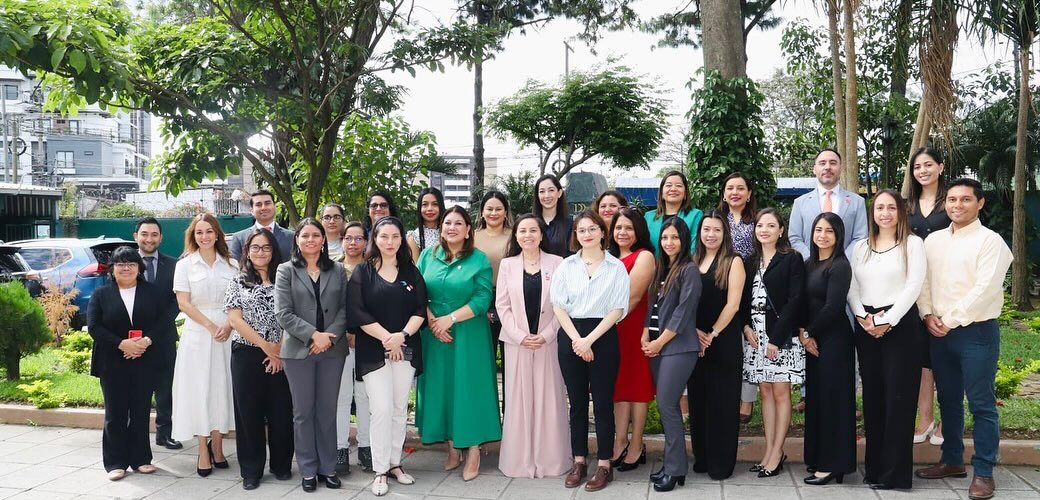 AME Chile y OLADE facilitan taller de construcción de redes de mujeres en energía en Guatemala