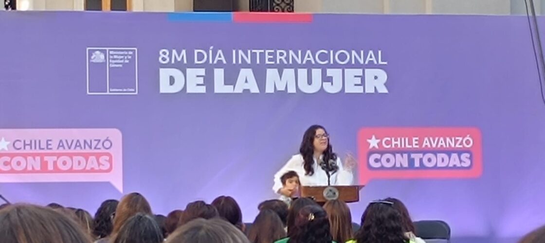 AME estuvo presente en la conmemoración del 8M en el Palacio de La Moneda