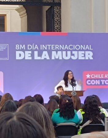 AME estuvo presente en la conmemoración del 8M en el Palacio de La Moneda