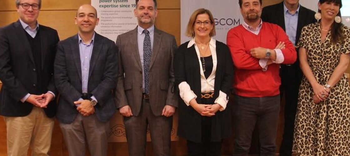 Socias de AME participan en seminario de transmisión energética de CIGRÉ Chile con criterio de paridad de género