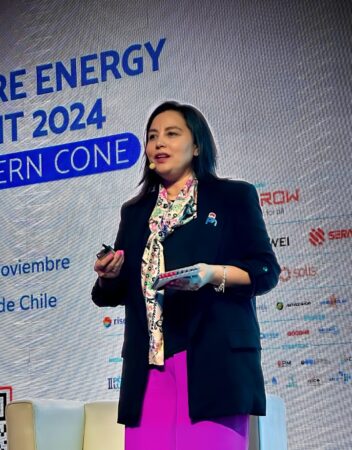Pía Suárez interviene como oradora principal en el Future Energy Summit 2024 sobre participación femenina en la industria