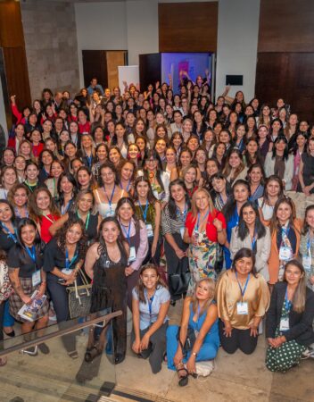AME realizó ceremonia por el Día de la Mujer con la presencia de la ministra Ximena Rincón