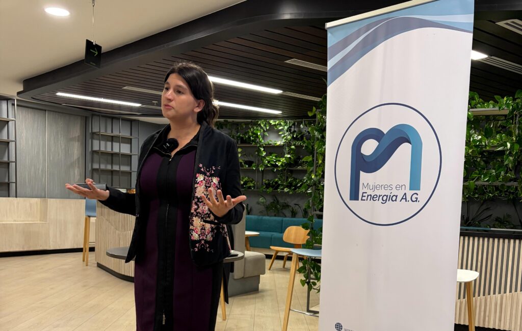 AME realizó taller sobre inteligencia artificial aplicada al desarrollo profesional