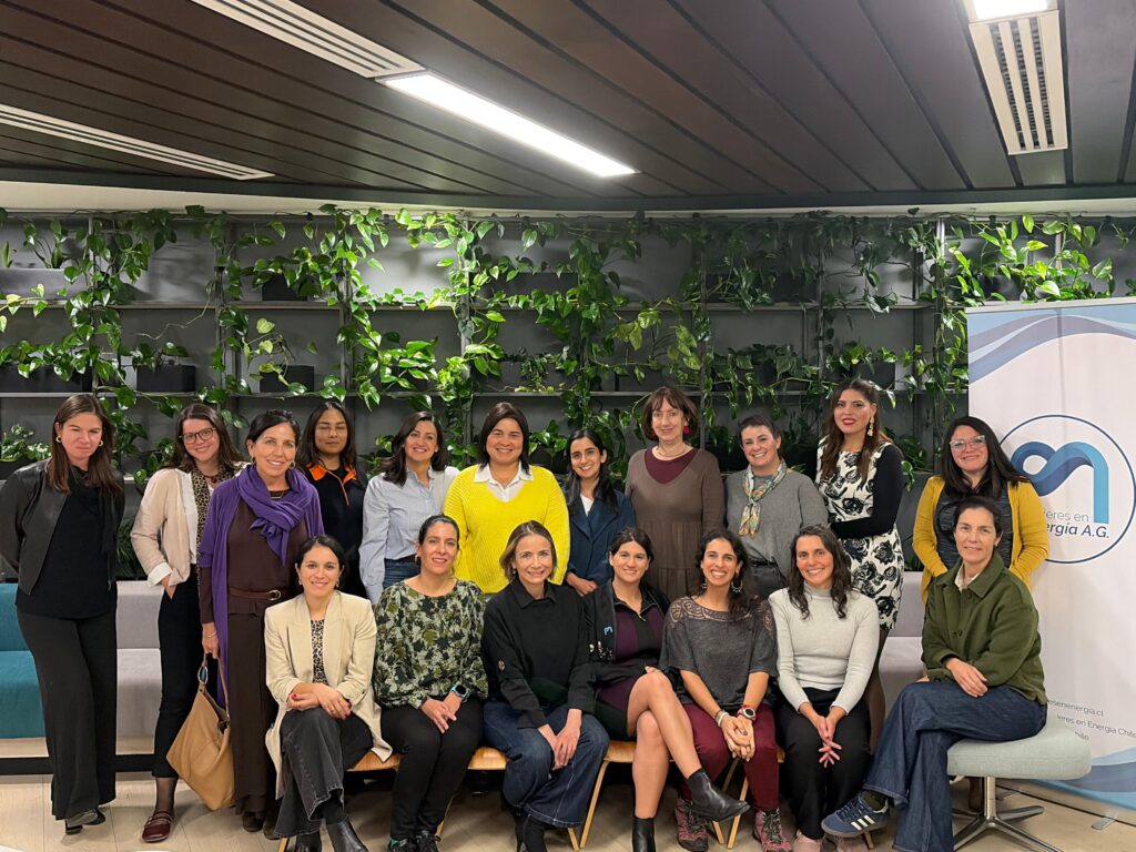 AME realizó taller sobre inteligencia artificial aplicada al desarrollo profesional